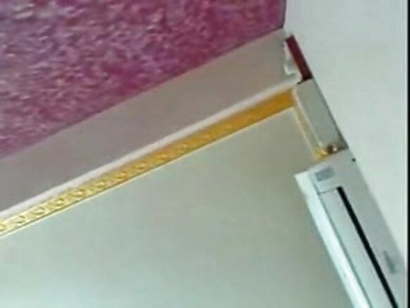 بے وفا بندہ اپنی ہندوستانی بیوی نوں چوددا اے تے دوجے بندے نوں چوددا اے سیکسی شارٹ فلم
