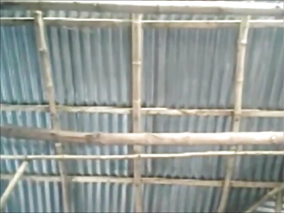 کجھ خربوزے چوسن لئی وکھاؤ