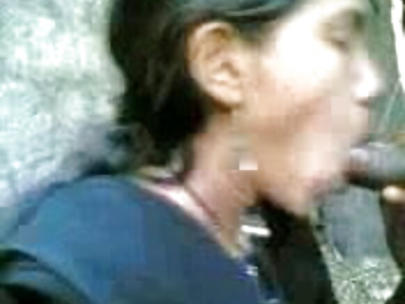 یونیورسٹی دیسی چوسنے ختنہ شدہ عضو تناسل اک نیلا یونیورسٹی تصویر شہوانی ، شہوت انگیز ویڈیو وچ ہندی