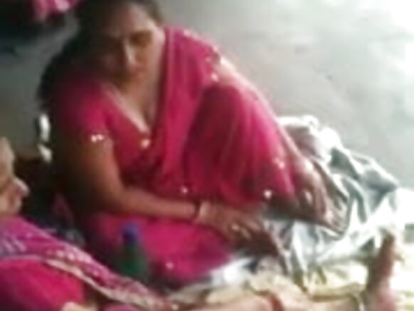 MILF انڈیا بسٹی اک ٹرین سٹیشن تے 2 (o) (o) بھوجپوری MILF