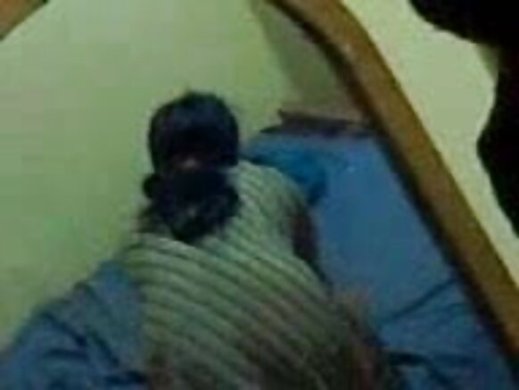 دیسی آنٹی نال شوہر شہوانی ، شہوت انگیز ہندی فلم دیسی آنٹی سینئر کیپچر ویڈیو