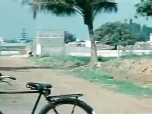 تامل بلیو فلم ہندی شہوانی ، شہوت انگیز فلم منظر سینڈ فلم - منظر 1