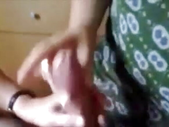 دہلی گھریلو خاتون اپنے سالے نوں تنکا دیندی ہوئی، چنگا تنکا دیندی ہوئی ہندی فلم hindi sexy