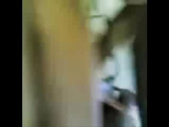 شہوانی ، شہوانی ، شہوت انگیز تے گرم جنوبی ہندوستانی بی ایف نرس آنٹی شہوانی ، شہوت انگیز میرا کنڈوم دا استعمال کردے ہوئے اپنے بوائے فرینڈ دے نال سیکس کر رہیا اے