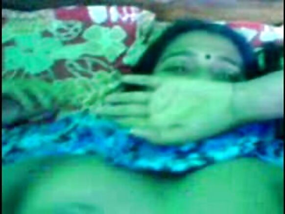 بنگلہ دیسی دیسی آنٹی اپنی دھی دے دو ٹیوٹراں نال سیکس کر رہی سیکسی پرائیویٹ فلم ویڈیو
