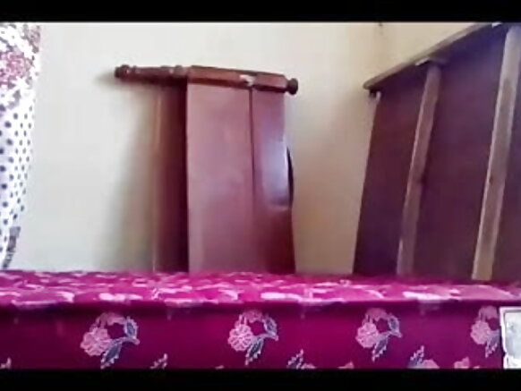 اک بڈھے بندے دی عورت نوں اک نوجوان شہوانی ، شہوت انگیز نیلے رنگ نے چود لیا