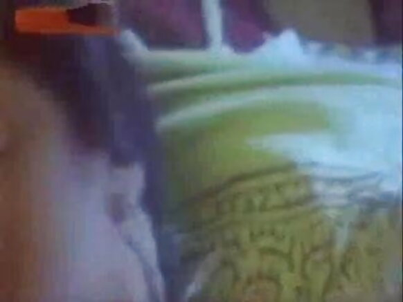 آنٹی انڈیا ہاٹ نے ہوٹل دی سیکسی فوٹو مووی وچ اپنے کلائنٹ نوں مطمئن کرن دی کوشش کیتی