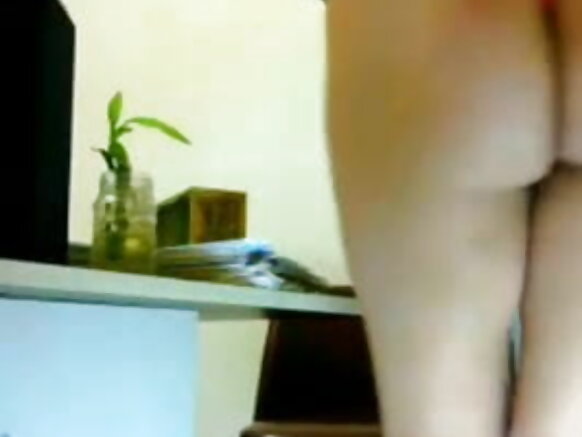 Sexy girl getting horny in sexy movie sexy bhojpuri -Indian look